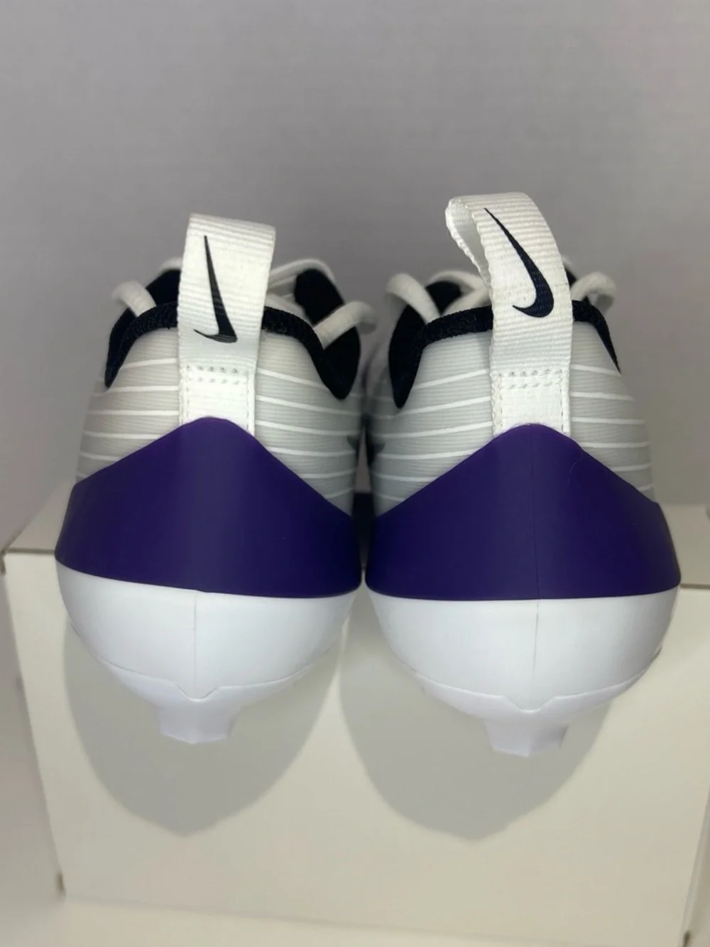 Nike Vapor Speed 3 Men’s size 7 Football Cleats in White & Purple
